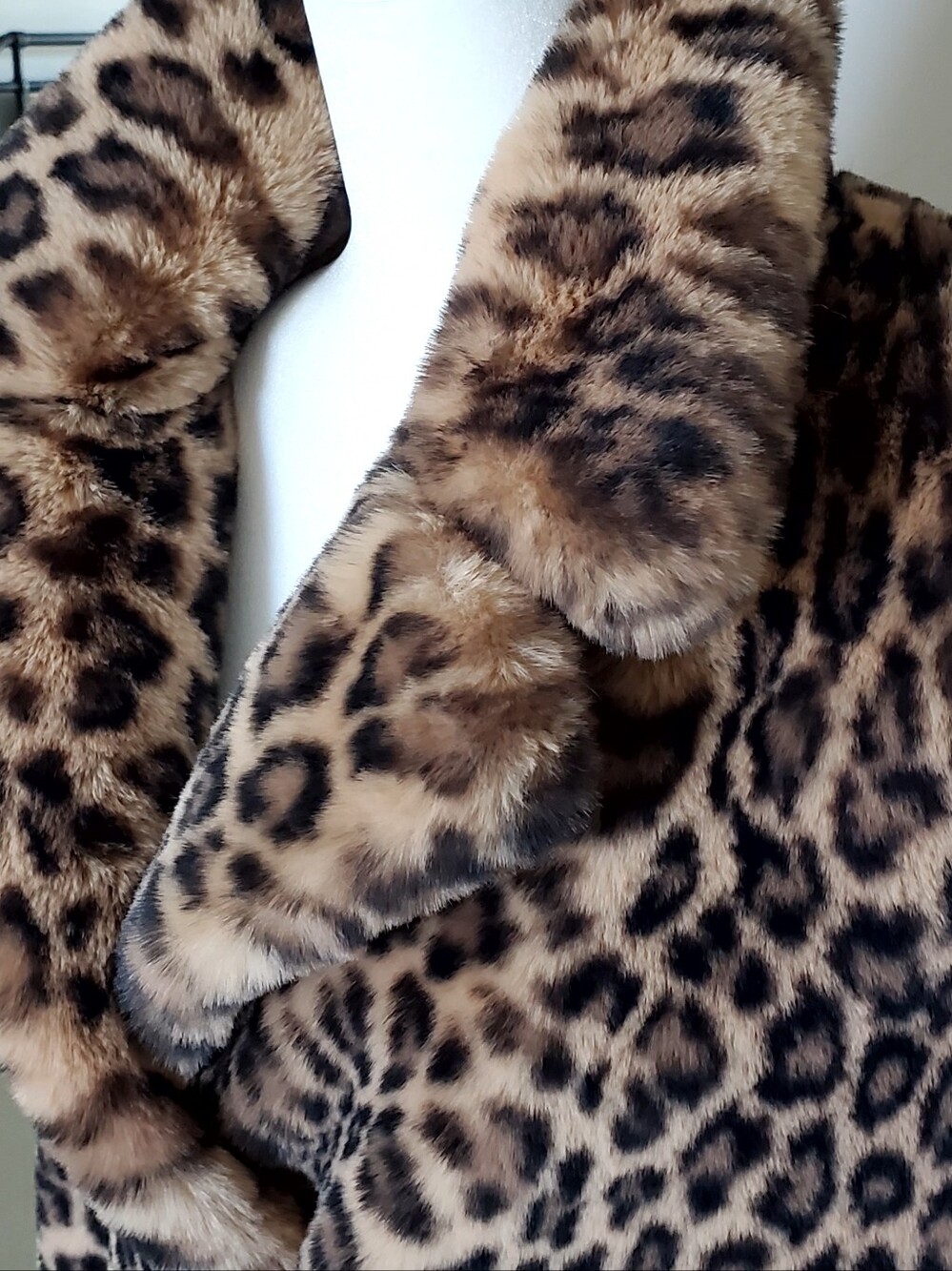 Donna Salyers Fabulous Furs, Leopard Faux Fur Le Mink Jacket Coat Large LIKE NEW - Picture 2 of 14